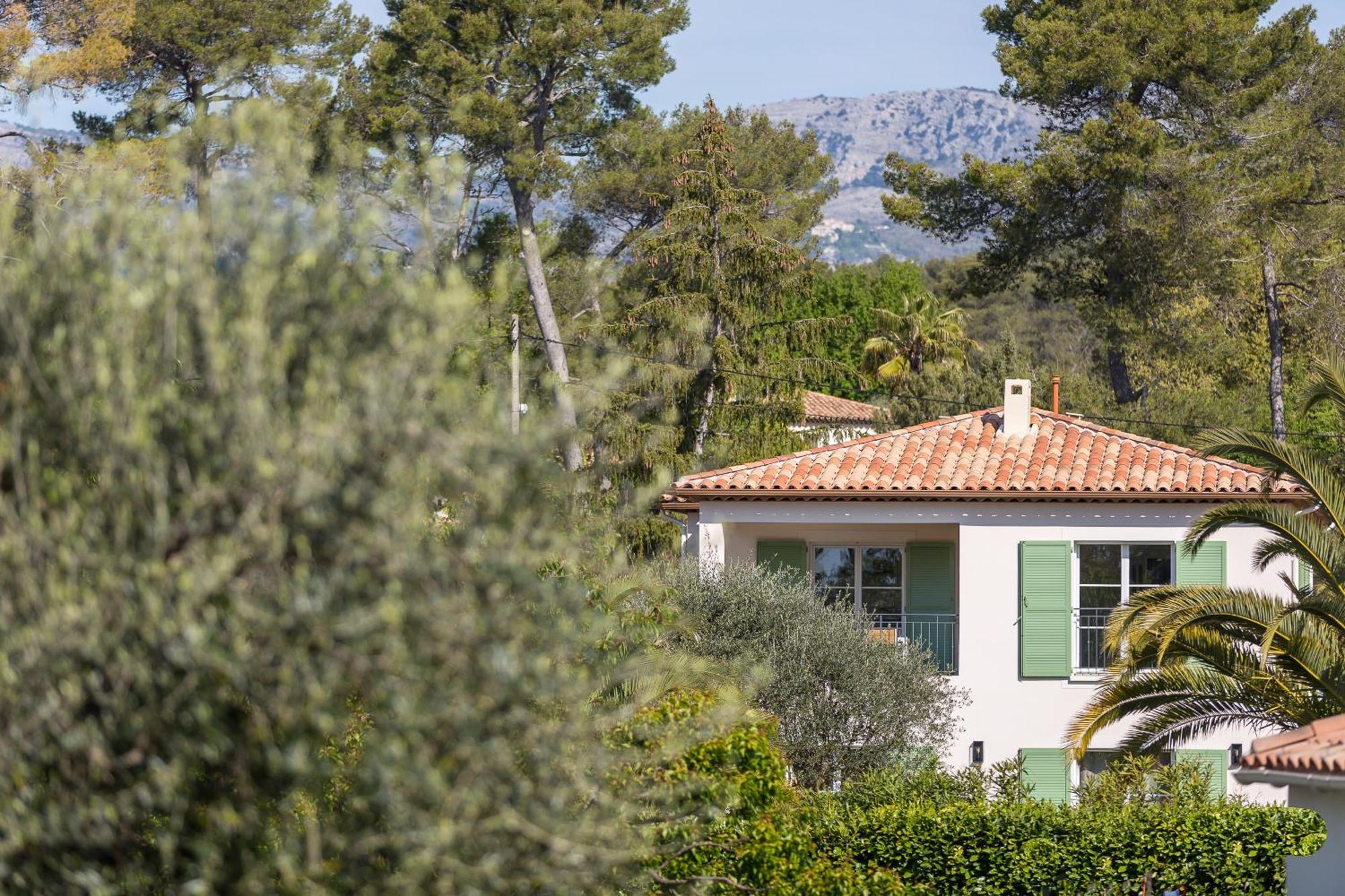 Luxurious And Spacious Apartment In The Heart Of The Cote D'Azur Roquefort-les-Pins Exterior foto